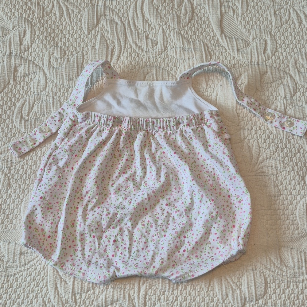 Kissy Kissy girls 3-6 months pink, green & white bubble romper tiny flowers EUC - Picture 7 of 9
